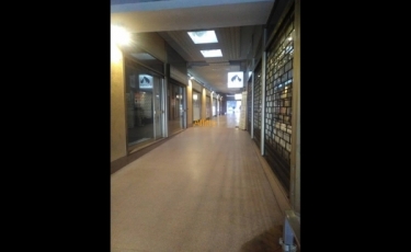 Affittasi 2 Negozi Confinanti ad Arona